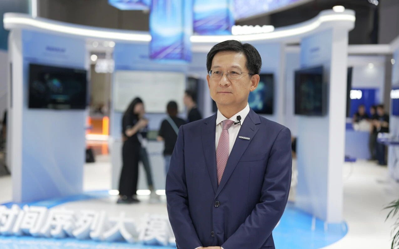 崔山受新华社专访：以工业具身智能沉构出产力，引领流程工业智能化升级